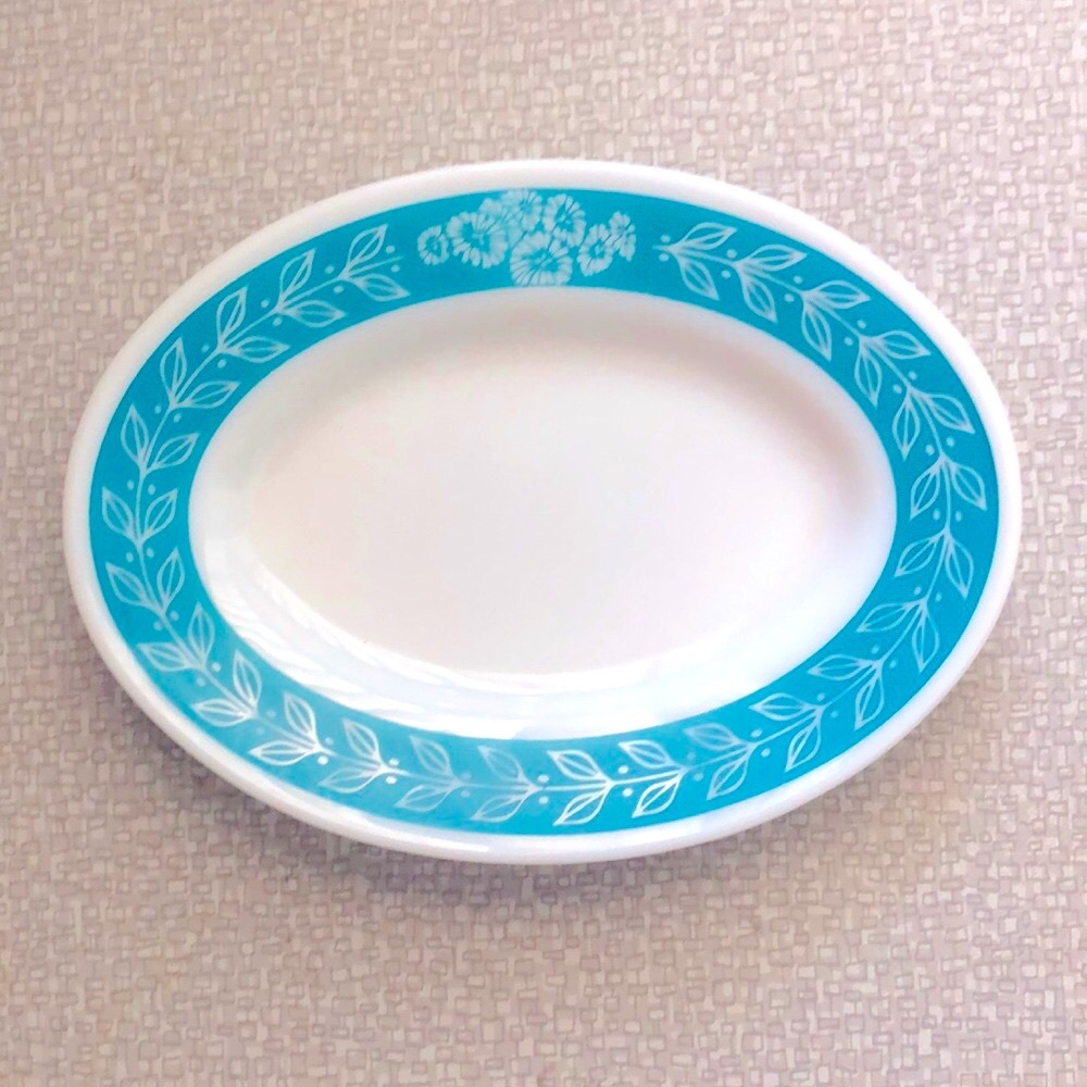 Vintage Pyrex “Corning Decor” Turquoise Laurel Leaf‎ Oval Plate/Platter
